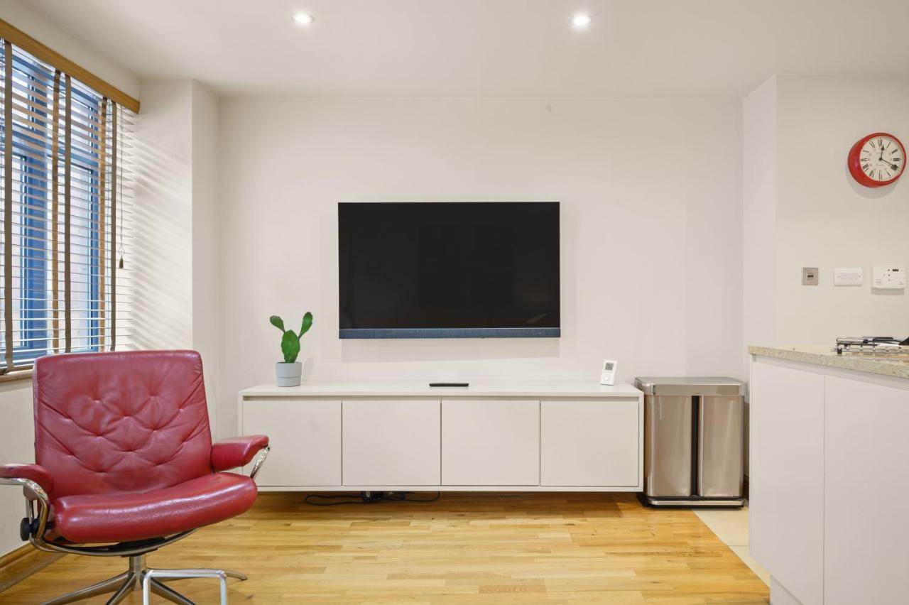 Lovely 2 Double Bedroom Flat With Patio Mánchester Exterior foto